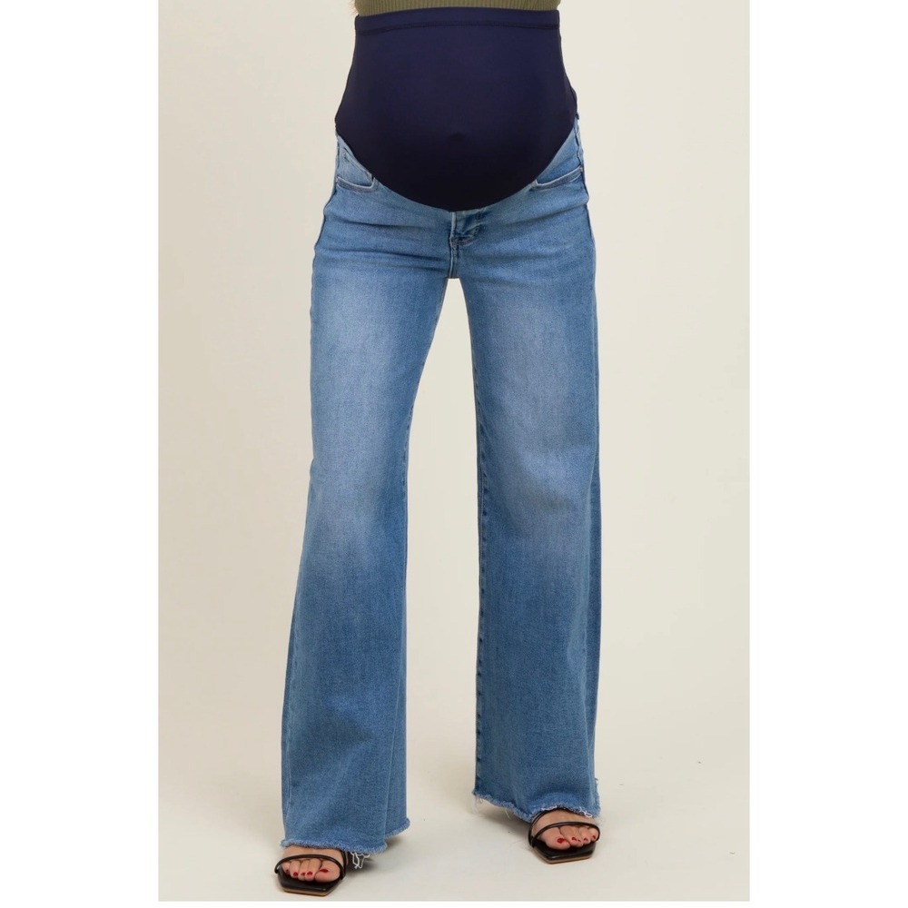 PinkBlush Maternity Wide Leg Jeans Light Wash Over Belly Size 29 RDP5120